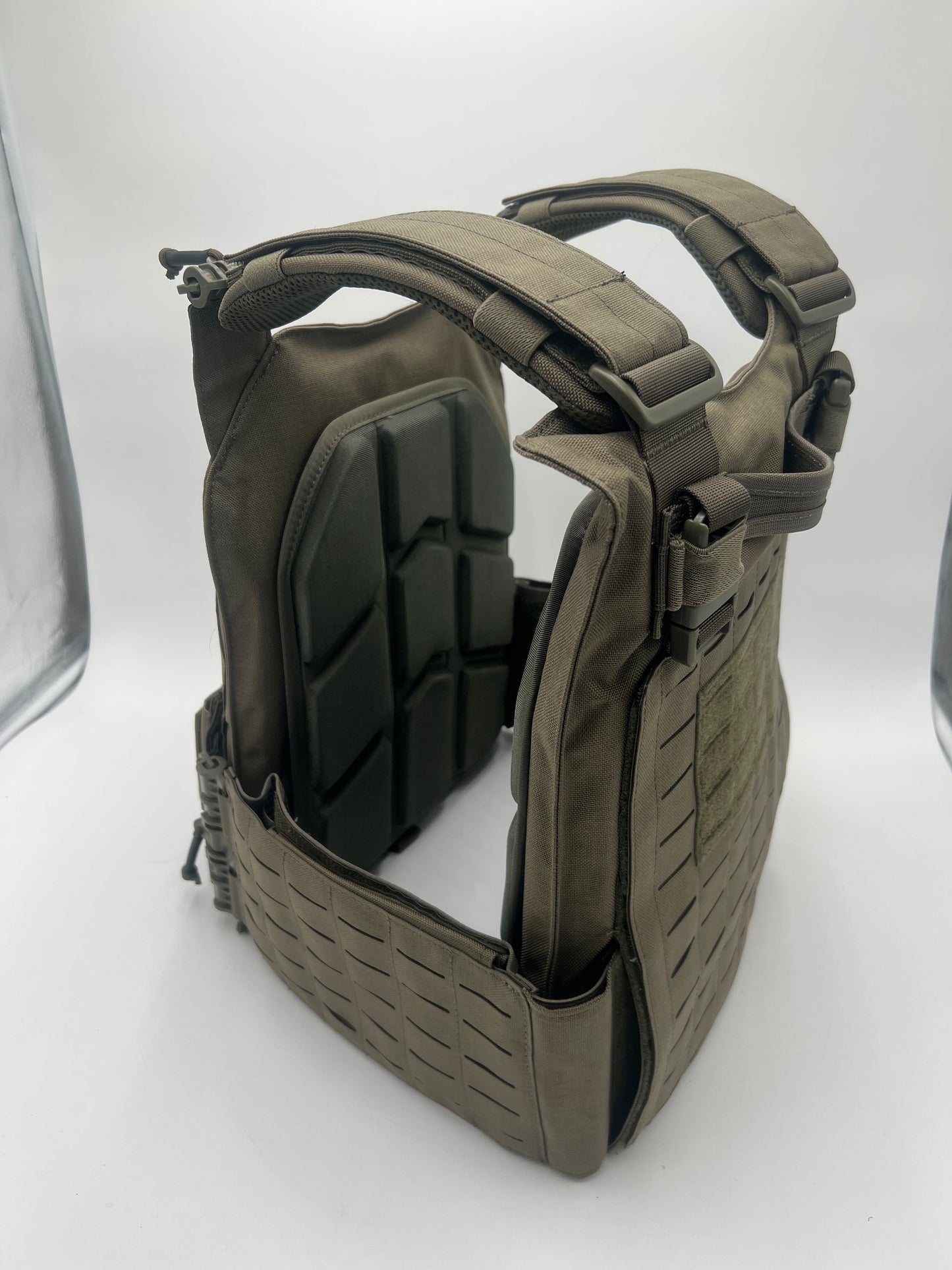 Redemption Tactical® "CRUSADER 2.0 XL” Plate Carrier Vest with Side Cummerbund