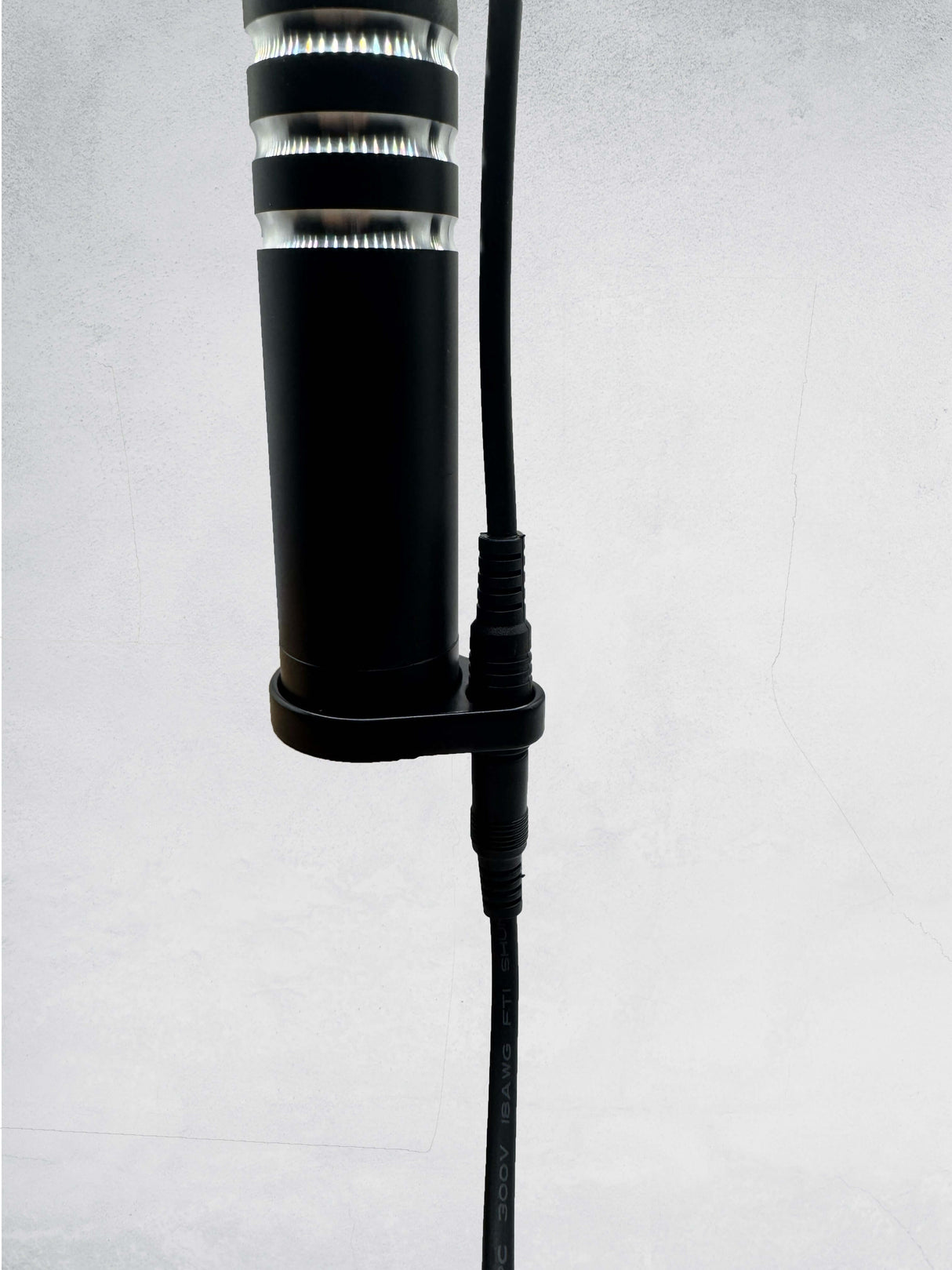 Billet Bolt On Wire Holder