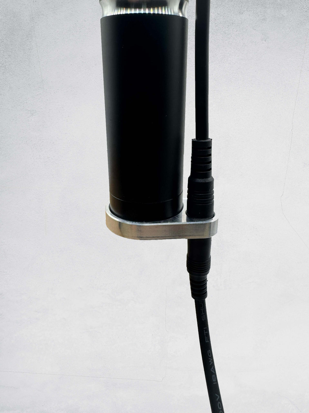 Billet Bolt On Wire Holder