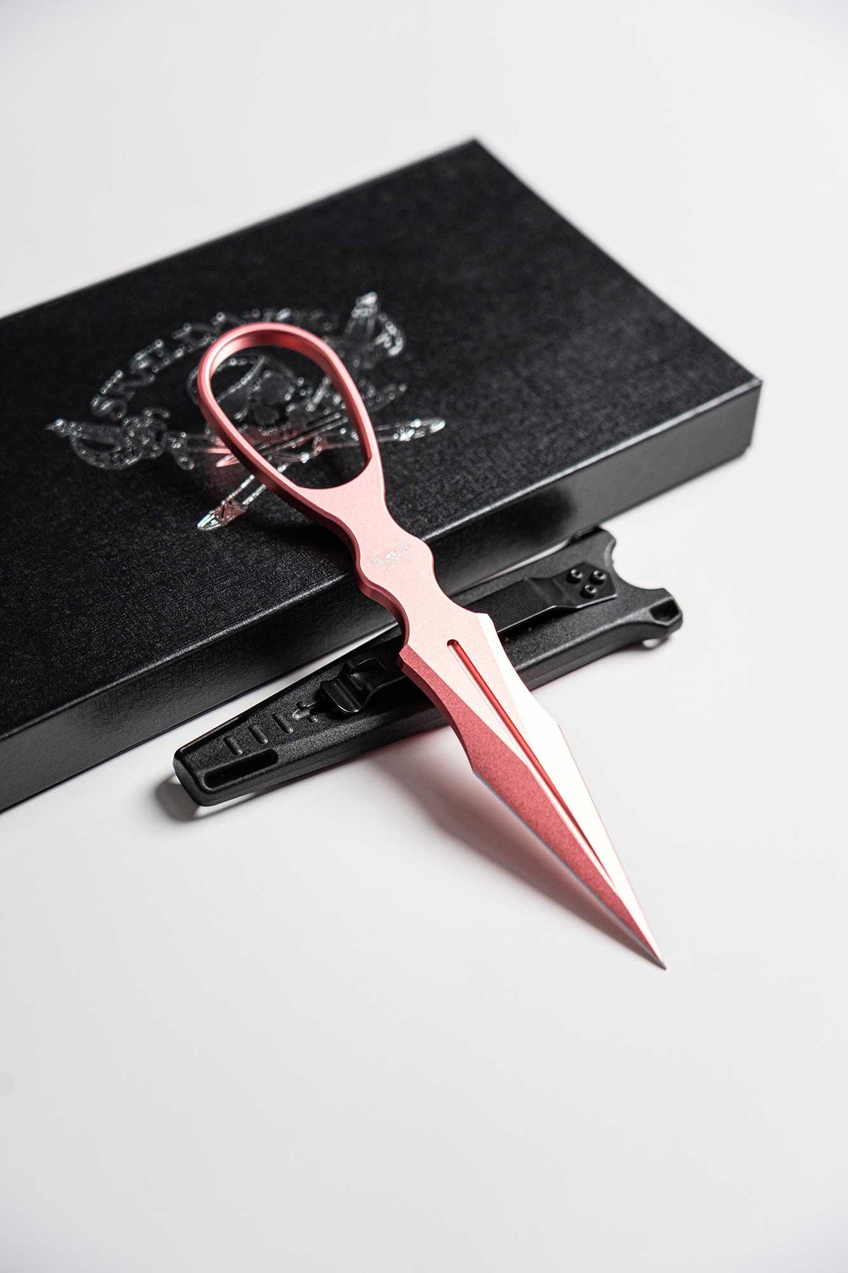 Skallywag Aluminum Dagger (Not Trainer) - Rose