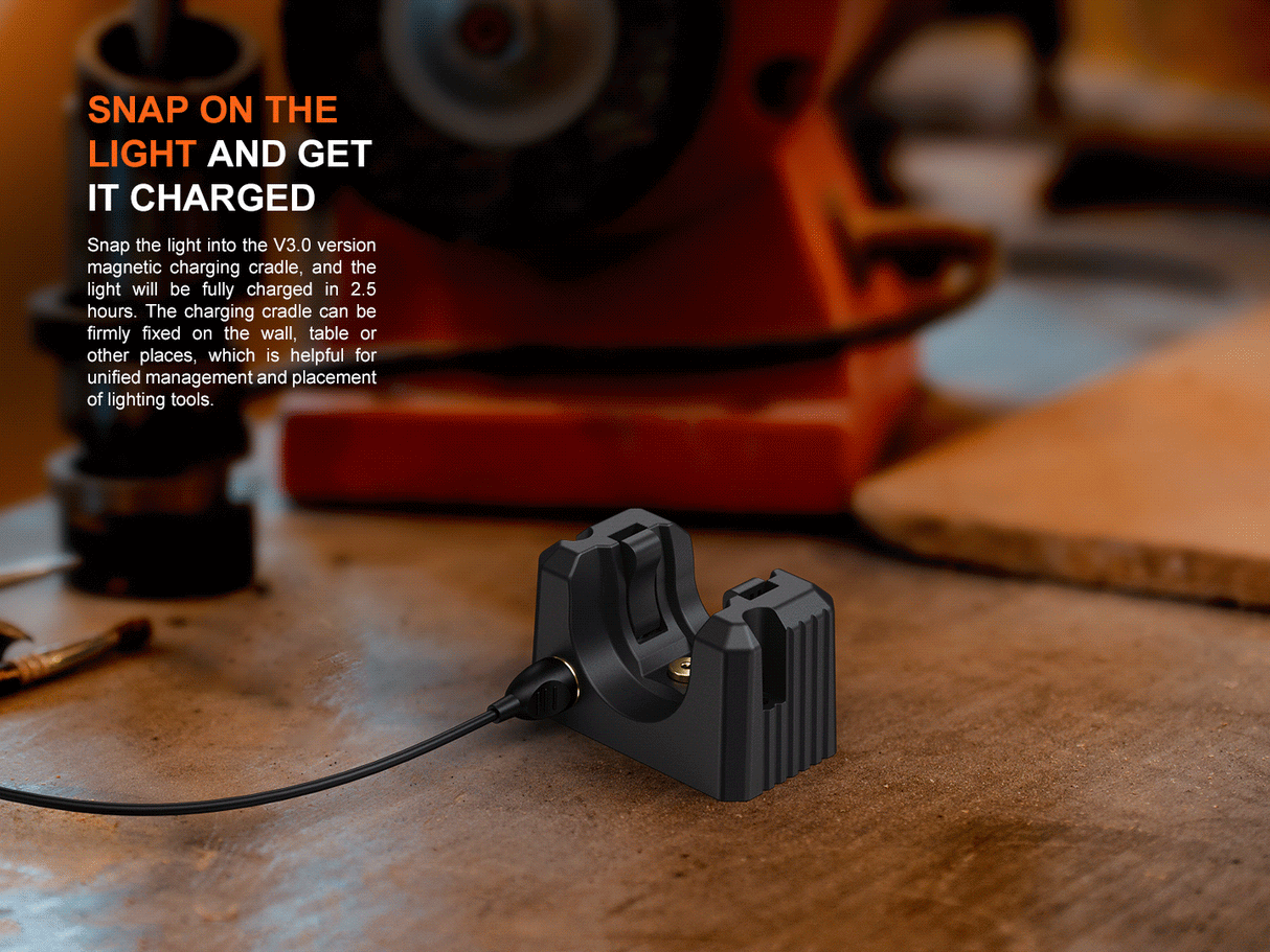 Fenix WF25RM Duty Light Multifunctional Cradle Charger 3000 Lumens 365nm UV For Professionals